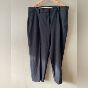 Womens tapered ankle dress pant size 18